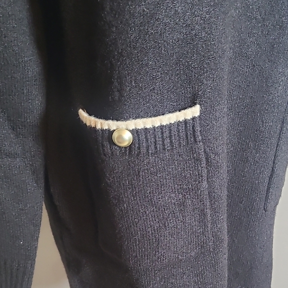 Urban Revivo Black Long Sleeve Sweater Dress with White Trim NWOT Medium - Picture 3 of 12